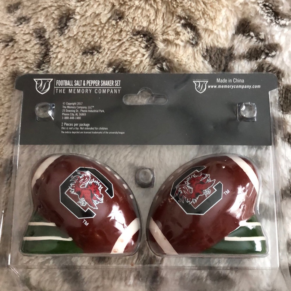 BRAND NEW S.C. GAMECOCK SALT & PEPPER SHAKERS
